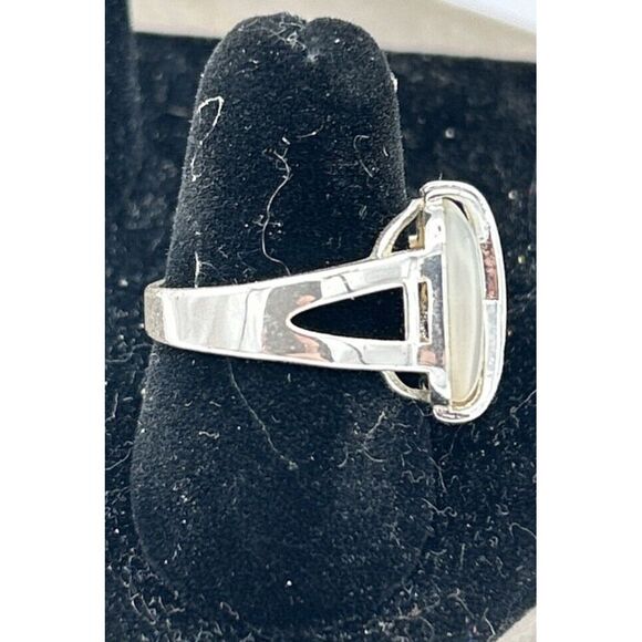 Ring Silver Tone Wrap Mother of Pearl Stone Ring 8 Size - Picture 4 of 4